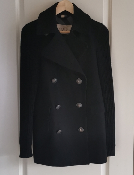 Burberry Coat with a Leather Belt - Picture 2 of 9